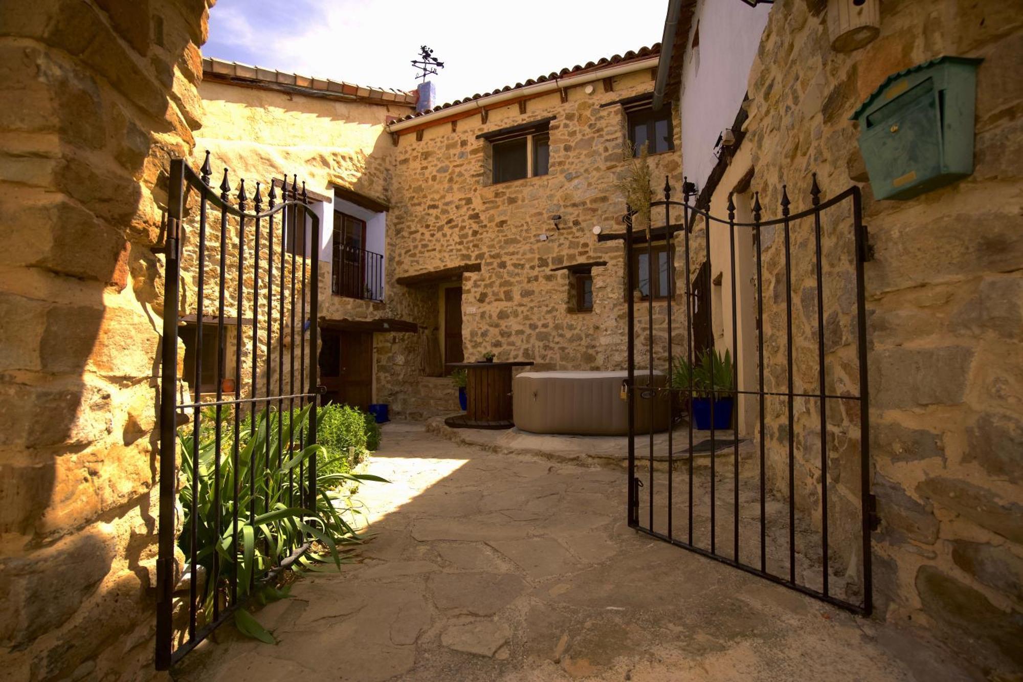 El Cau Dels Somnis Guest House La Cuevarruz Exterior photo