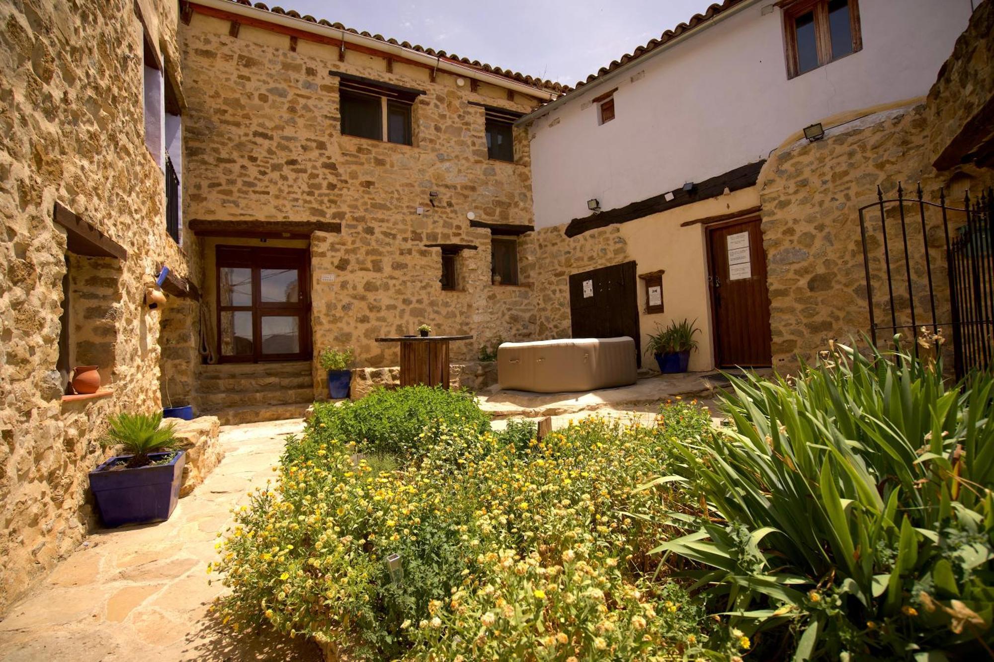 El Cau Dels Somnis Guest House La Cuevarruz Exterior photo